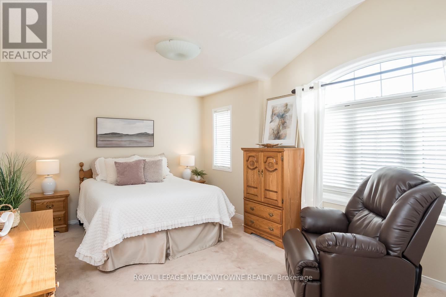 












1029 EASTERBROOK CRESCENT

,
Milton,




Ontario
L9T0C4

