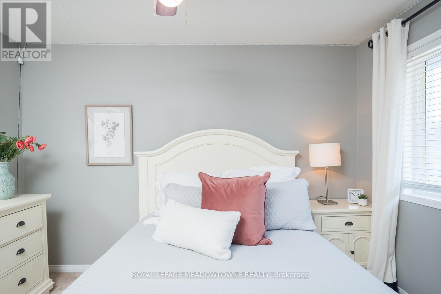 












1029 EASTERBROOK CRESCENT

,
Milton,




Ontario
L9T0C4

