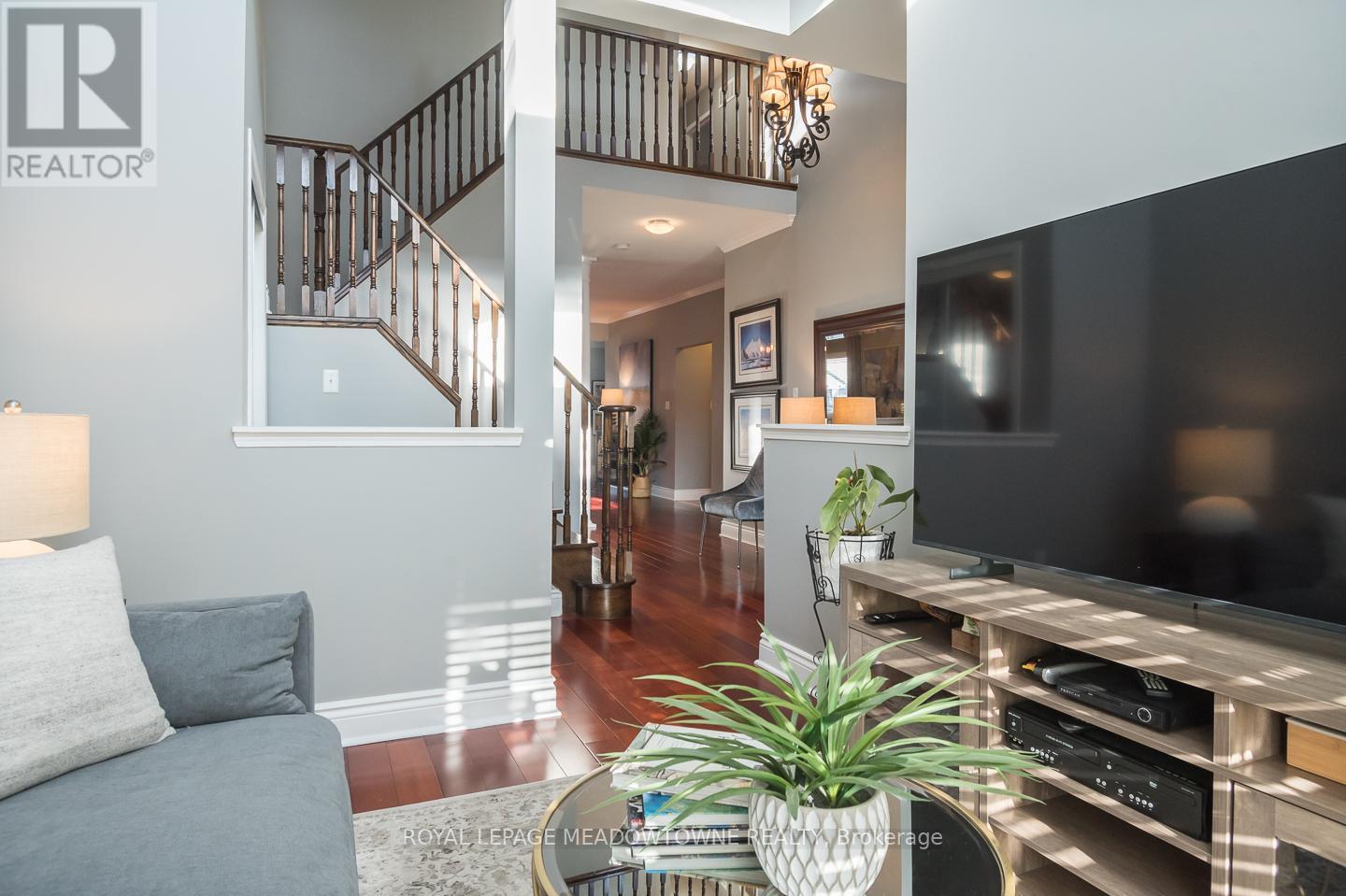 












1029 EASTERBROOK CRESCENT

,
Milton,




Ontario
L9T0C4

