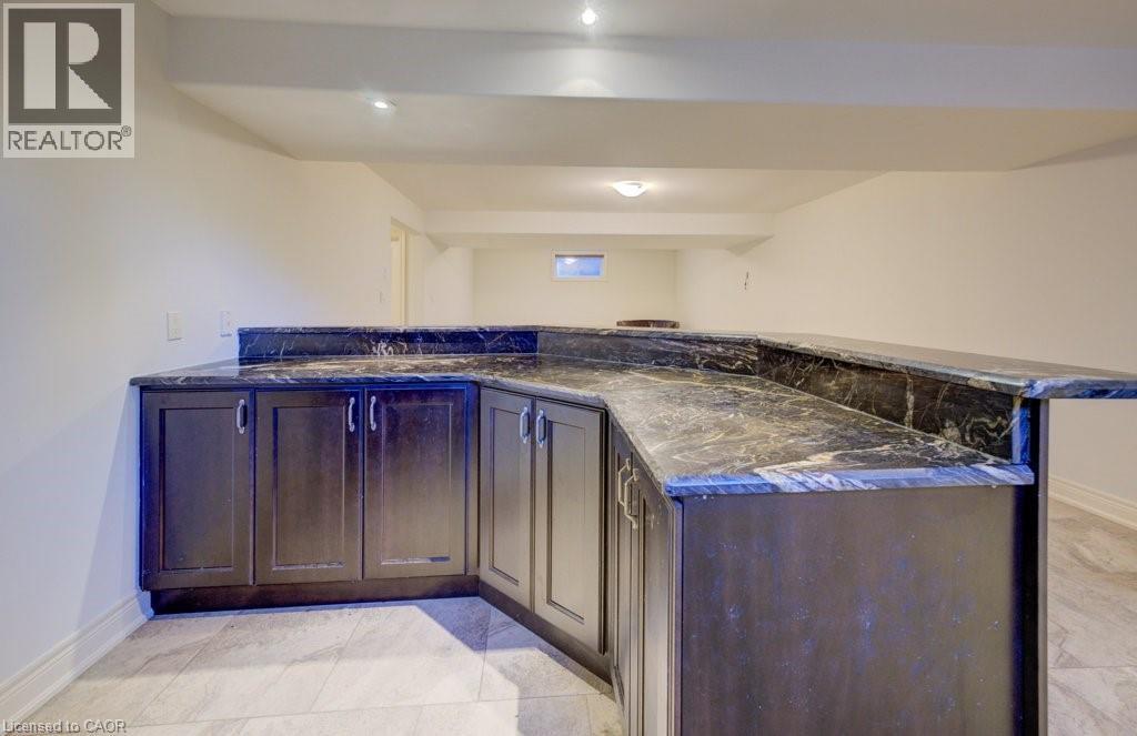 












6379 CHRISTOPHER Crescent

,
Niagara Falls,




Ontario
L2H0B3

