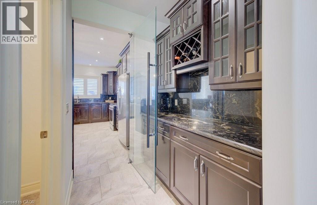 












6379 CHRISTOPHER Crescent

,
Niagara Falls,




Ontario
L2H0B3

