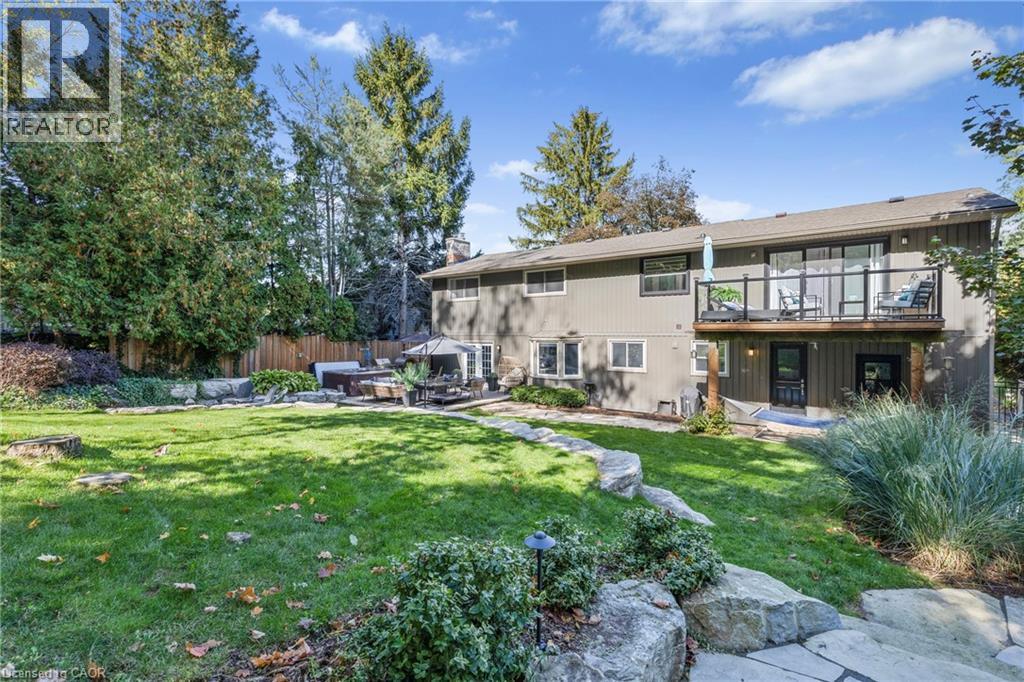 












94 DORCHESTER Drive

,
Grimsby,




Ontario
L3M1A8

