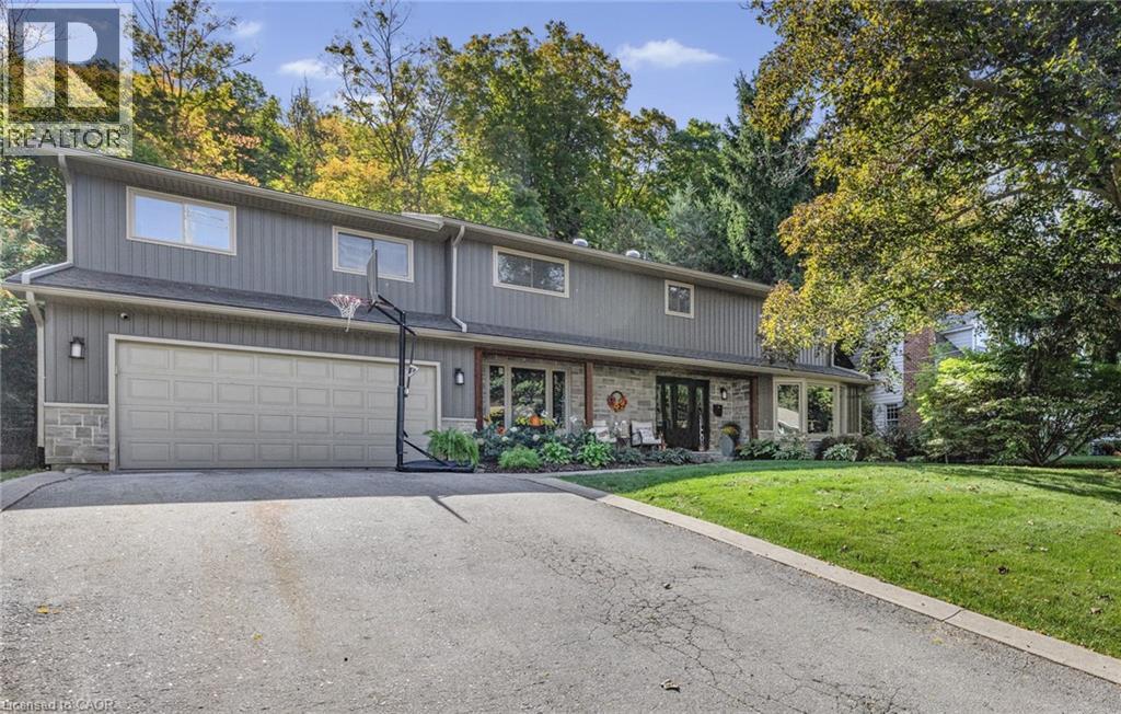 












94 DORCHESTER Drive

,
Grimsby,




Ontario
L3M1A8

