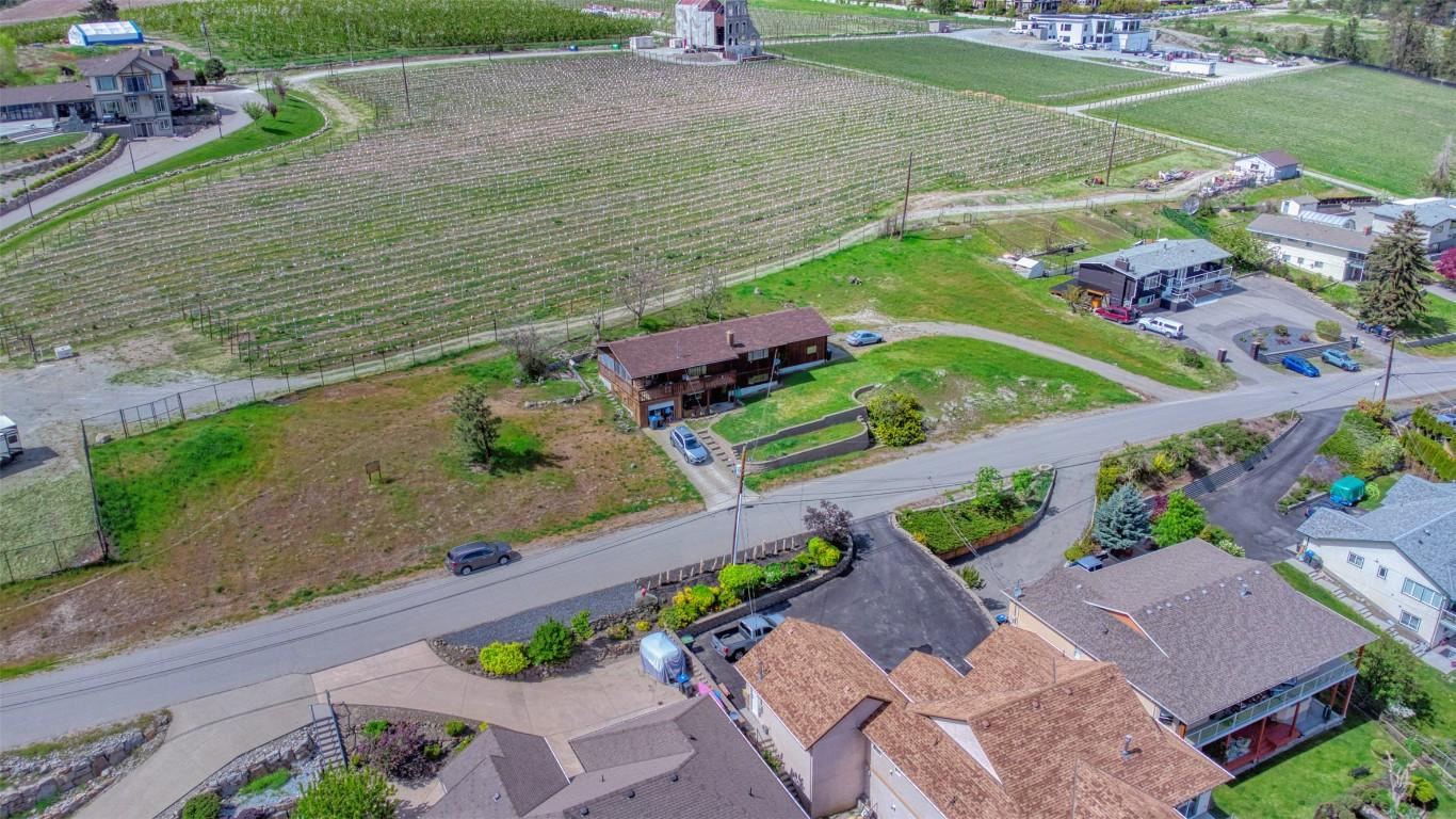 









3924


Harding

Road,
West Kelowna,




BC
V4T 2J9

