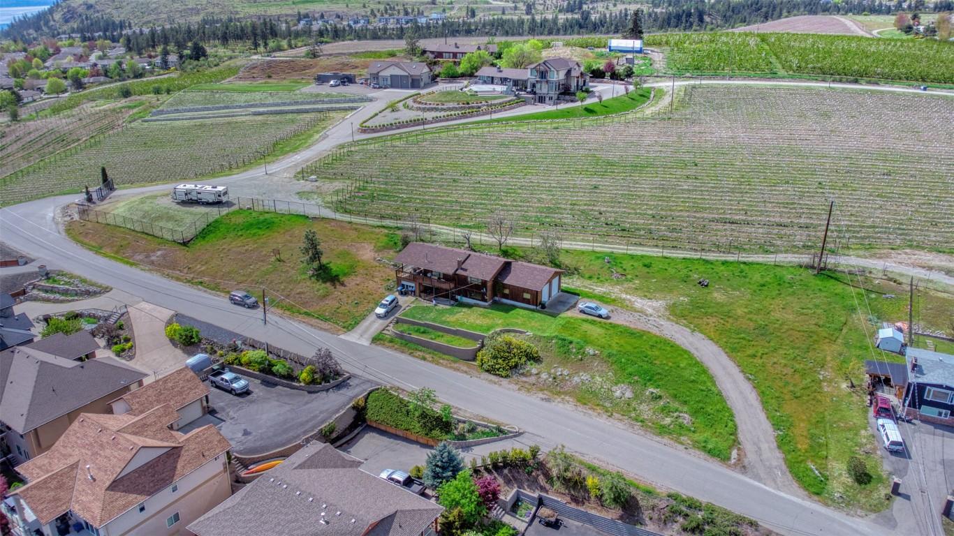 









3924


Harding

Road,
West Kelowna,




BC
V4T 2J9

