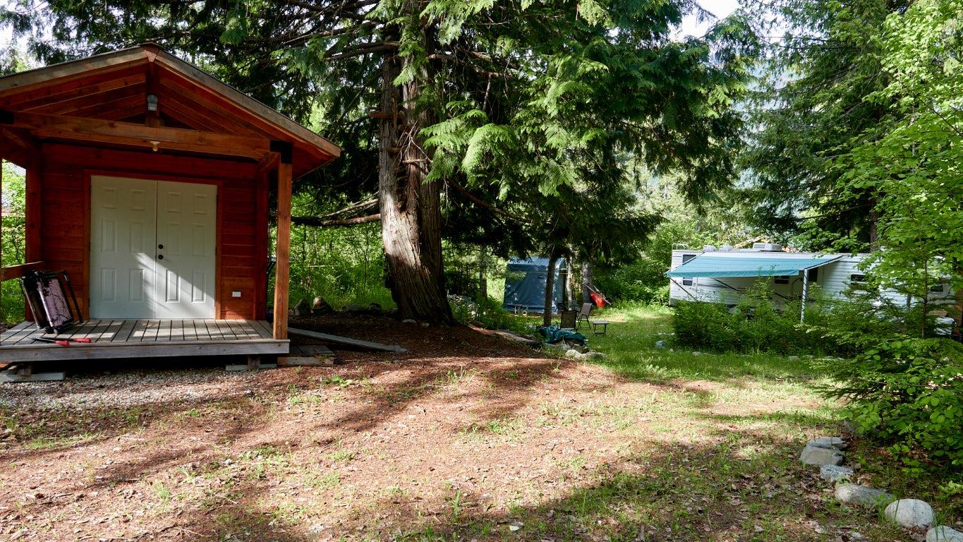 









523


ROSEBERY LOOP

Road,
Rosebery,







BC
V0G 1S1

