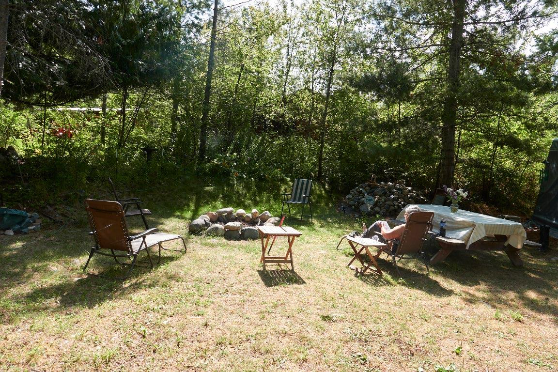 









523


ROSEBERY LOOP

Road,
Rosebery,







BC
V0G 1S1

