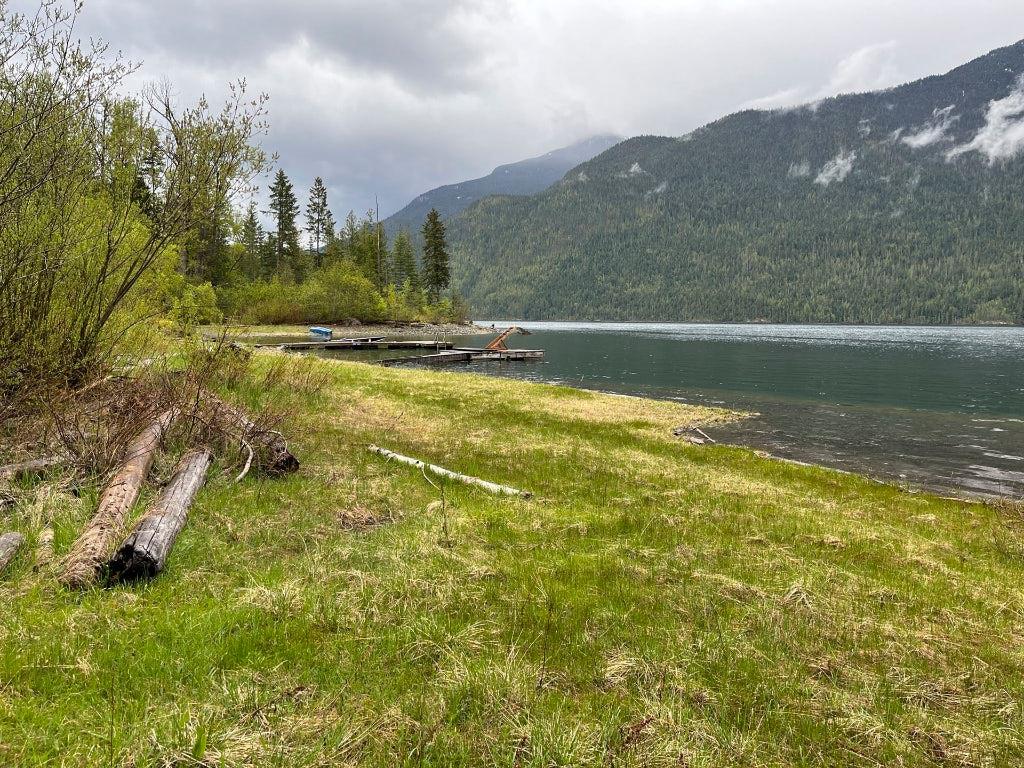









523


ROSEBERY LOOP

Road,
Rosebery,







BC
V0G 1S1


