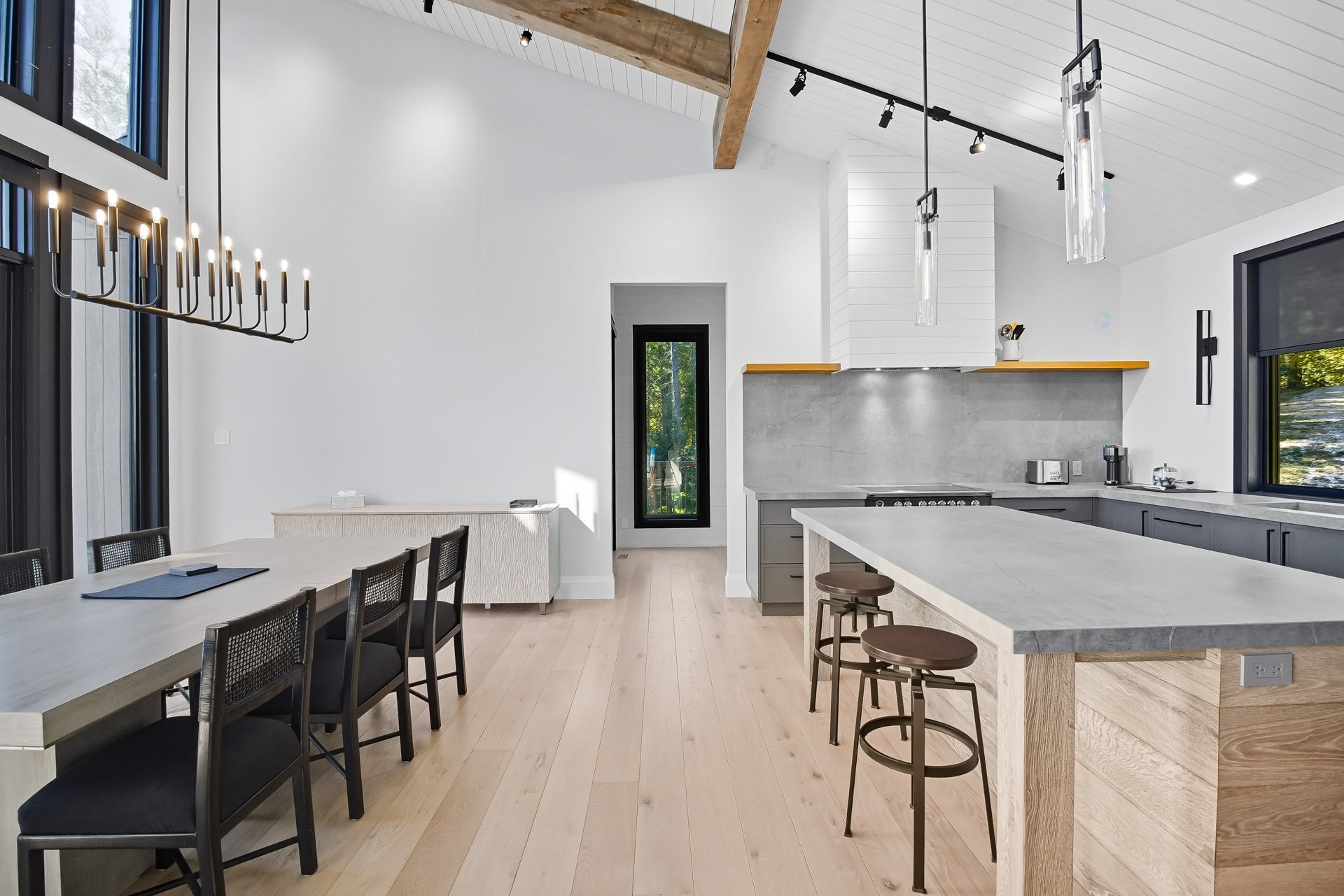 









611


Ch. Montfort

,
Gracefield,




QC
J0X1W0

