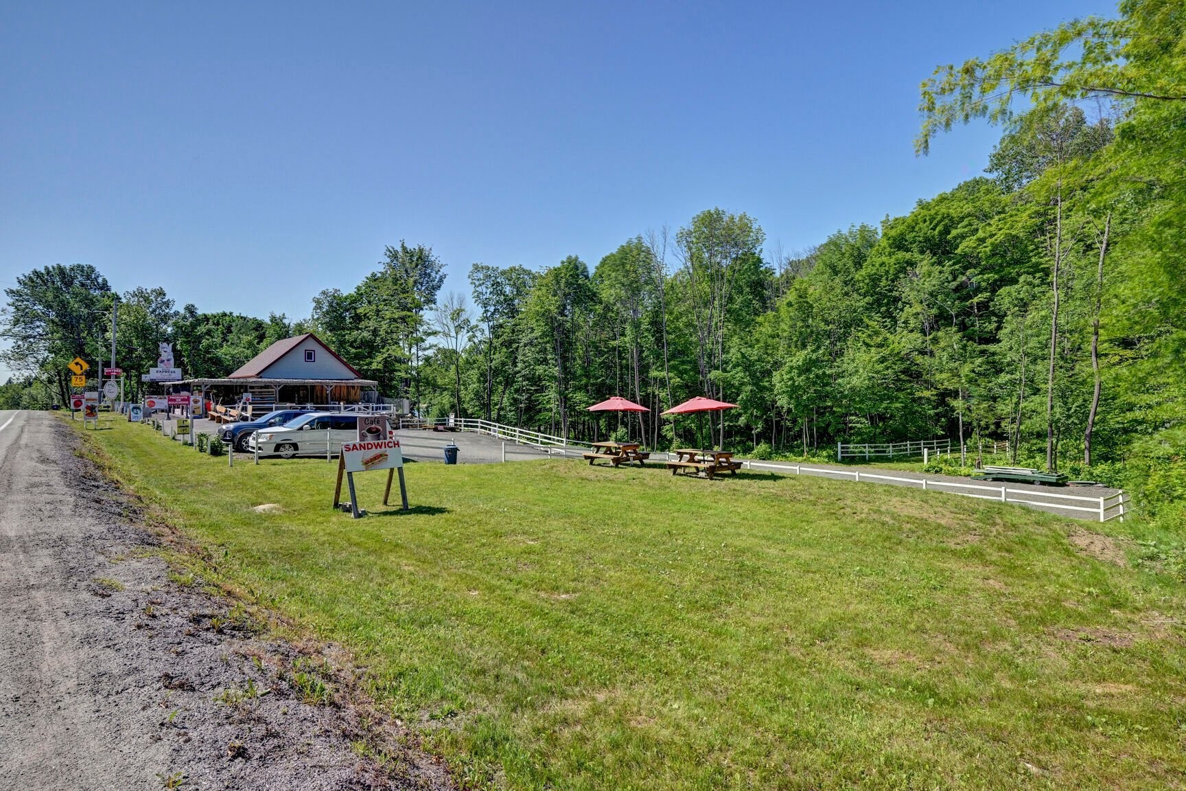 









100


Mtée Casino

,
Saint-Calixte,




QC
J0K1Z0

