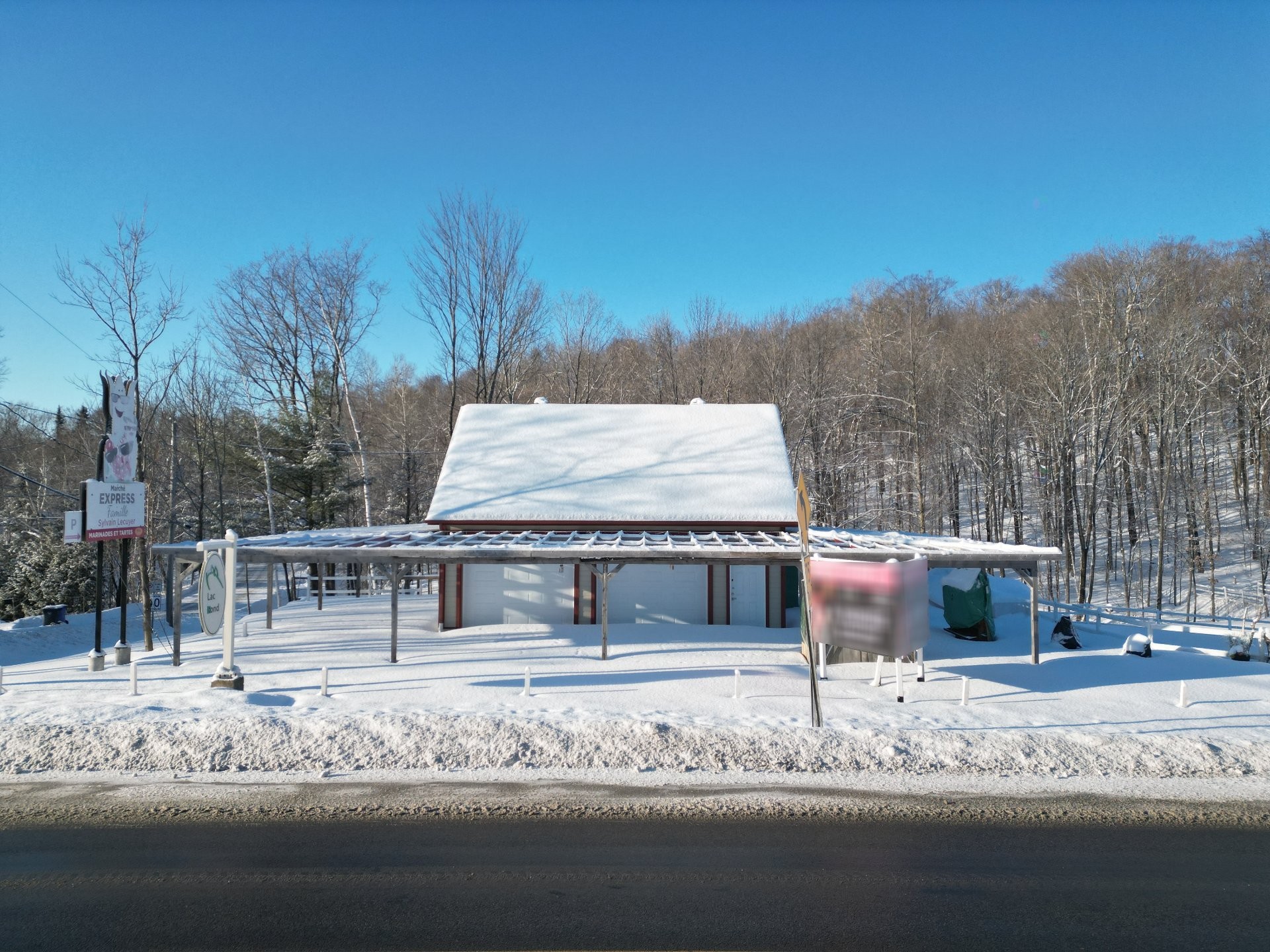 









100Z


Mtée Casino

,
Saint-Calixte,







QC
J0K1Z0

