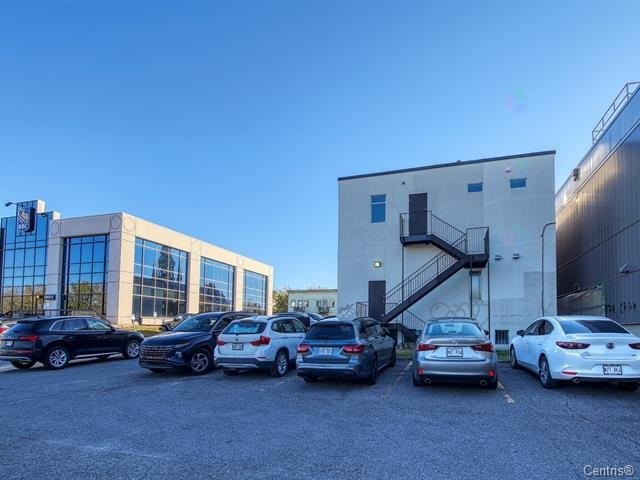 









436


Rue Labelle

,
Saint-Jérôme,




QC
J7L5L3

