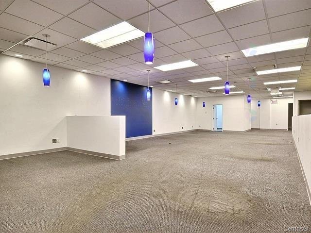 









436


Rue Labelle

,
Saint-Jérôme,




QC
J7L5L3

