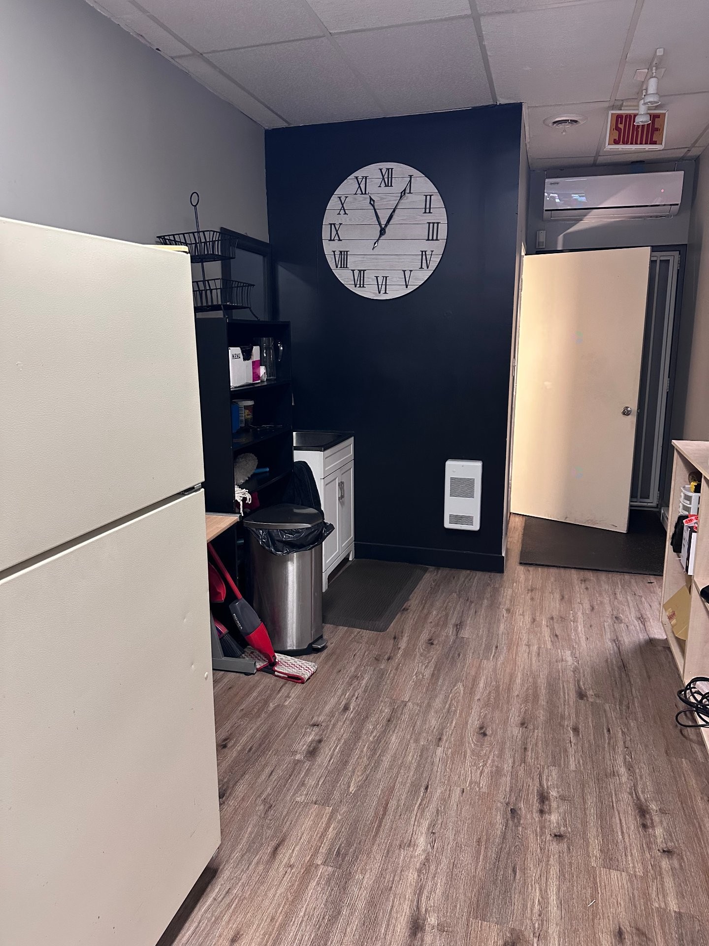 









15580

 - 15592


Rue de St-Augustin

,
Mirabel,




QC
J7N1X6

