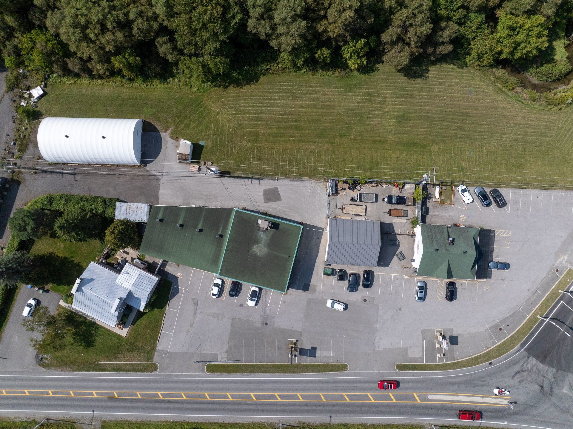 









1660

 - 1664


Route 335

,
Saint-Lin/Laurentides,




QC
J5M1Y2

