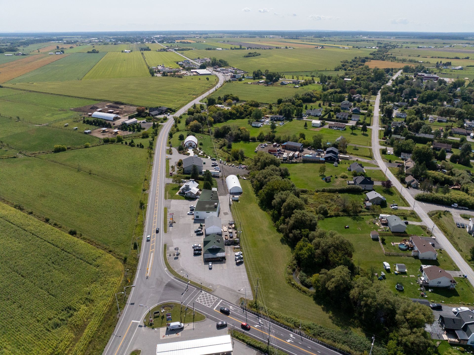 









1660

 - 1664


Route 335

,
Saint-Lin/Laurentides,




QC
J5M1Y2

