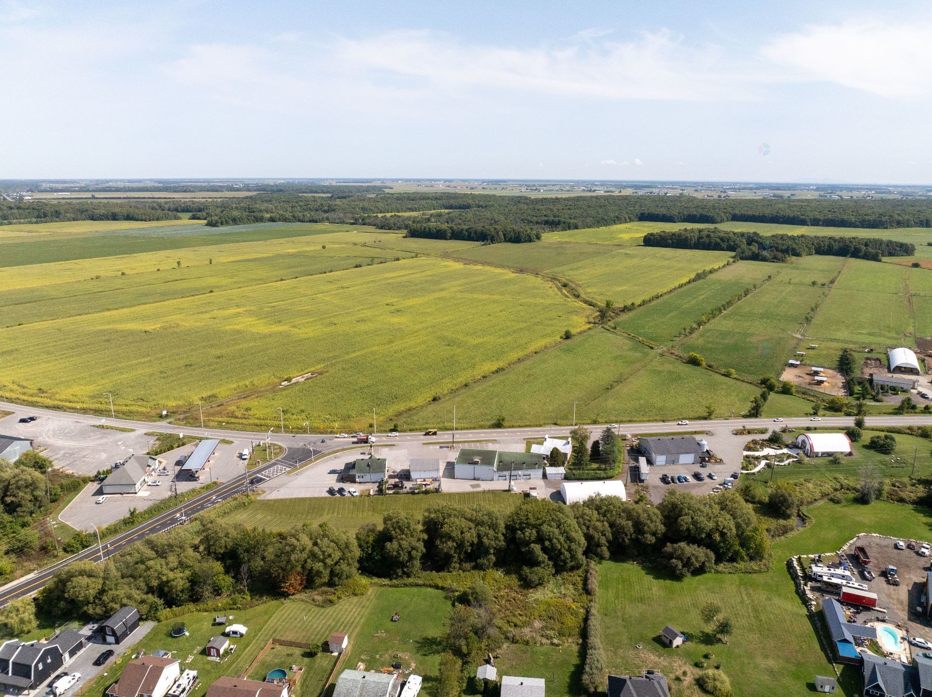 









1660

 - 1664


Route 335

,
Saint-Lin/Laurentides,




QC
J5M1Y2

