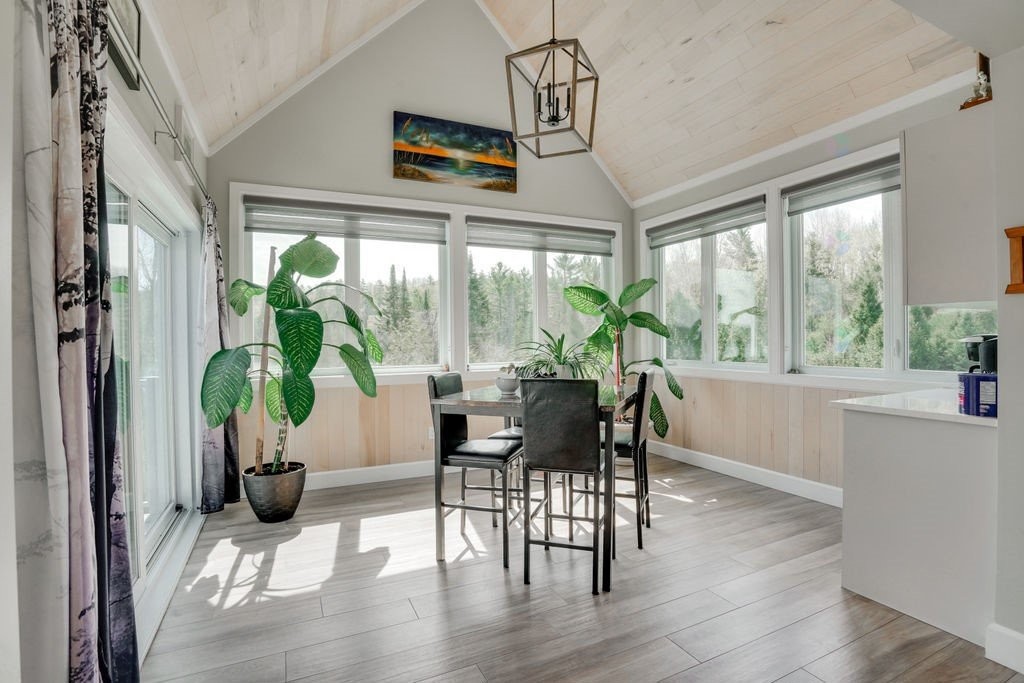 









394


Ch. de la Perdrix

,
Cantley,




QC
J8N7A1

