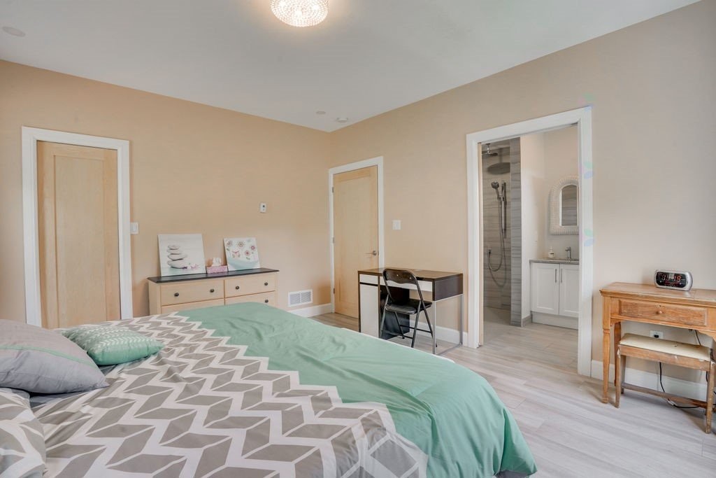 









394


Ch. de la Perdrix

,
Cantley,




QC
J8N7A1

