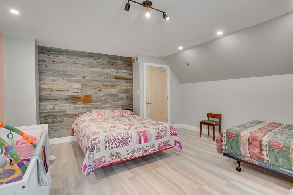 









394


Ch. de la Perdrix

,
Cantley,




QC
J8N7A1

