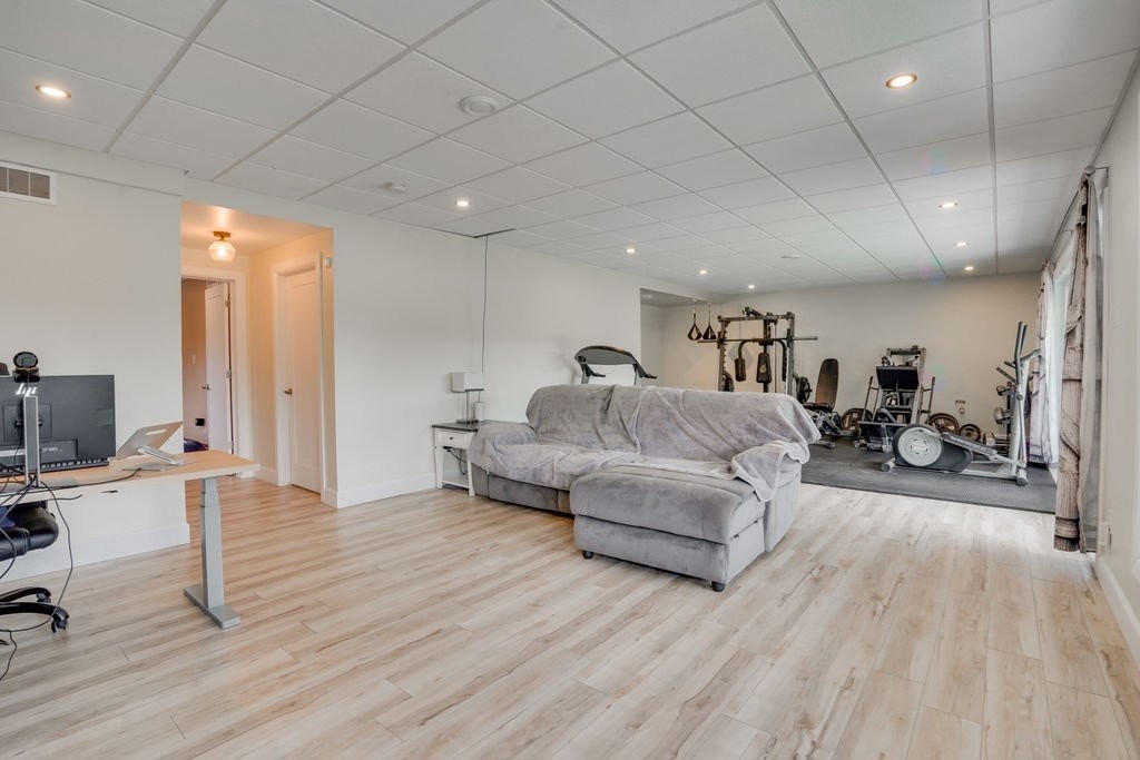 









394


Ch. de la Perdrix

,
Cantley,




QC
J8N7A1

