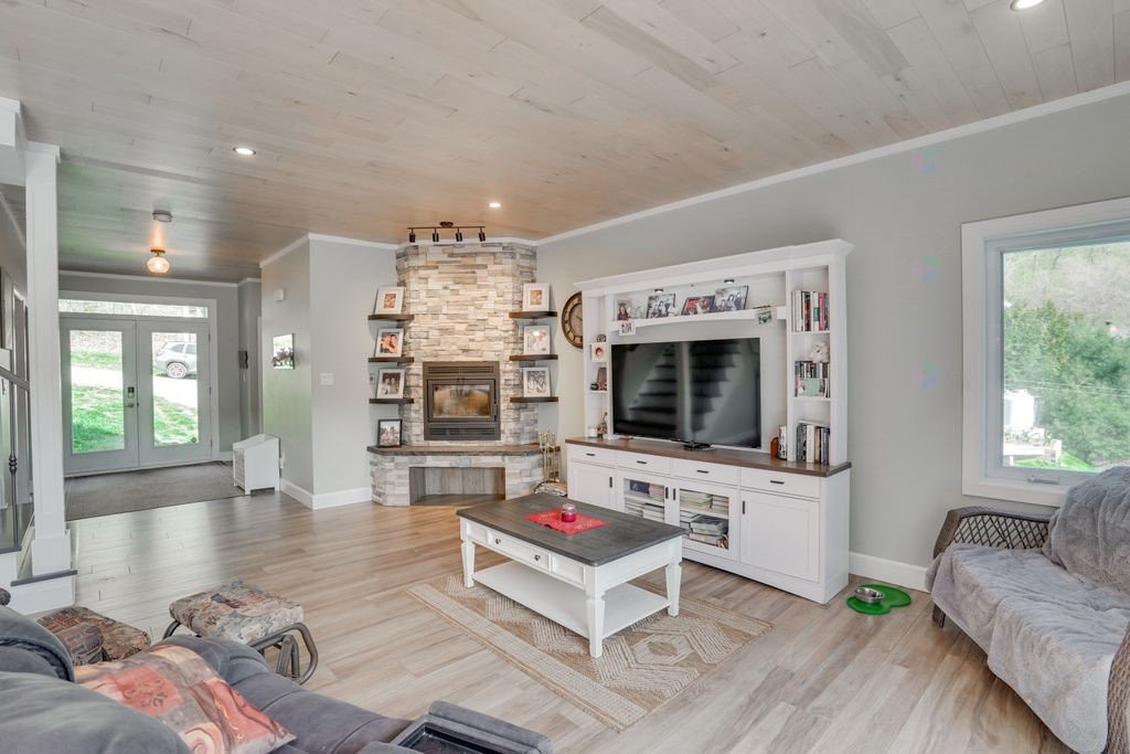 









394


Ch. de la Perdrix

,
Cantley,




QC
J8N7A1

