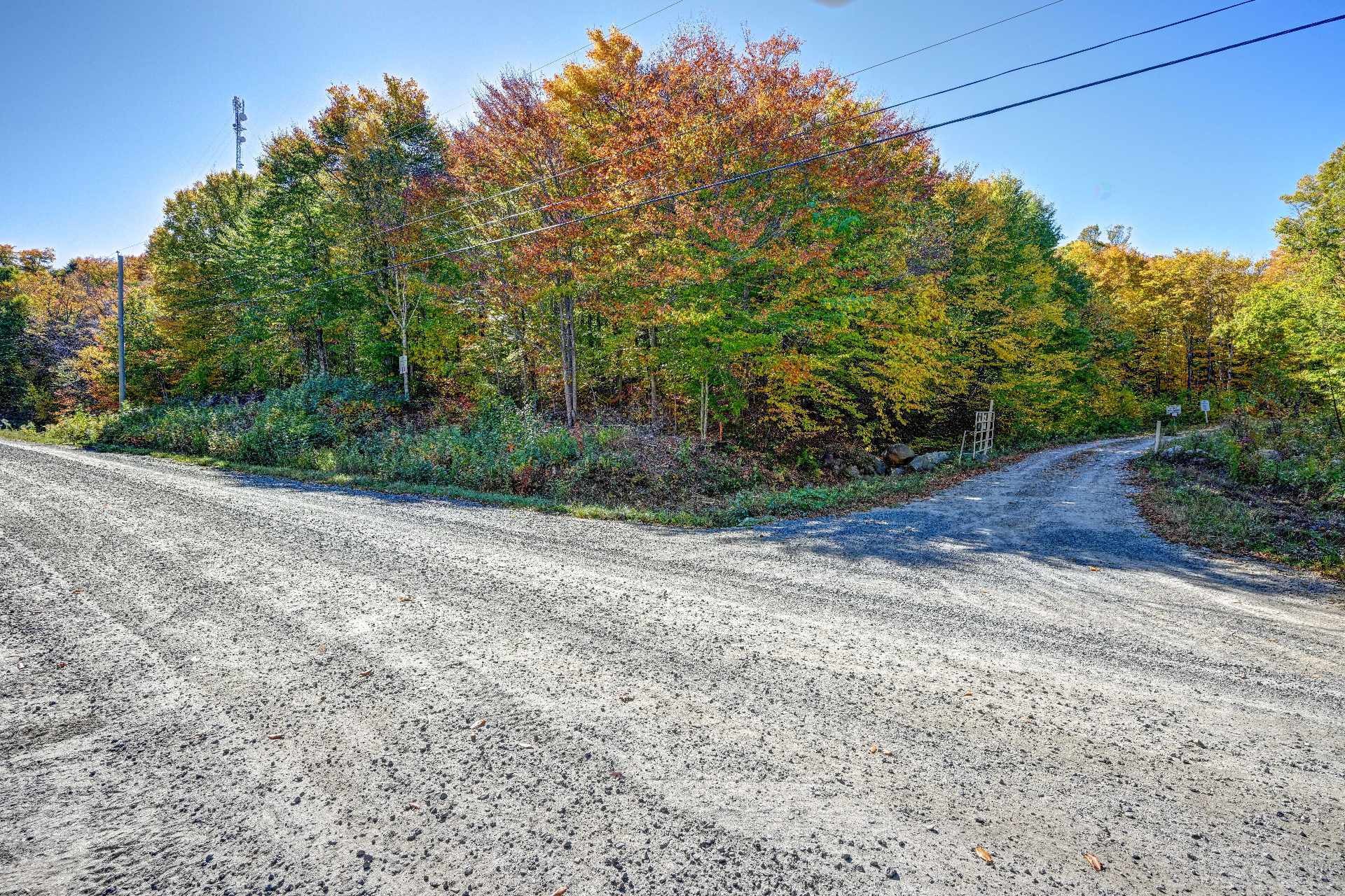 












Ch. des Faucons

,
Mont-Blanc,







QC
J0T2G0

