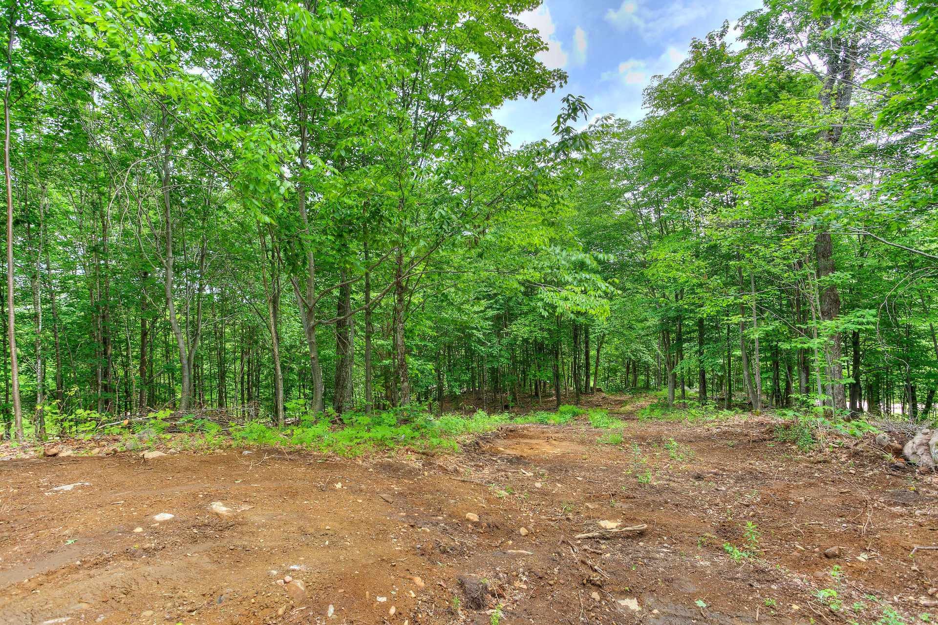 












Ch. des Faucons

,
Mont-Blanc,







QC
J0T2G0

