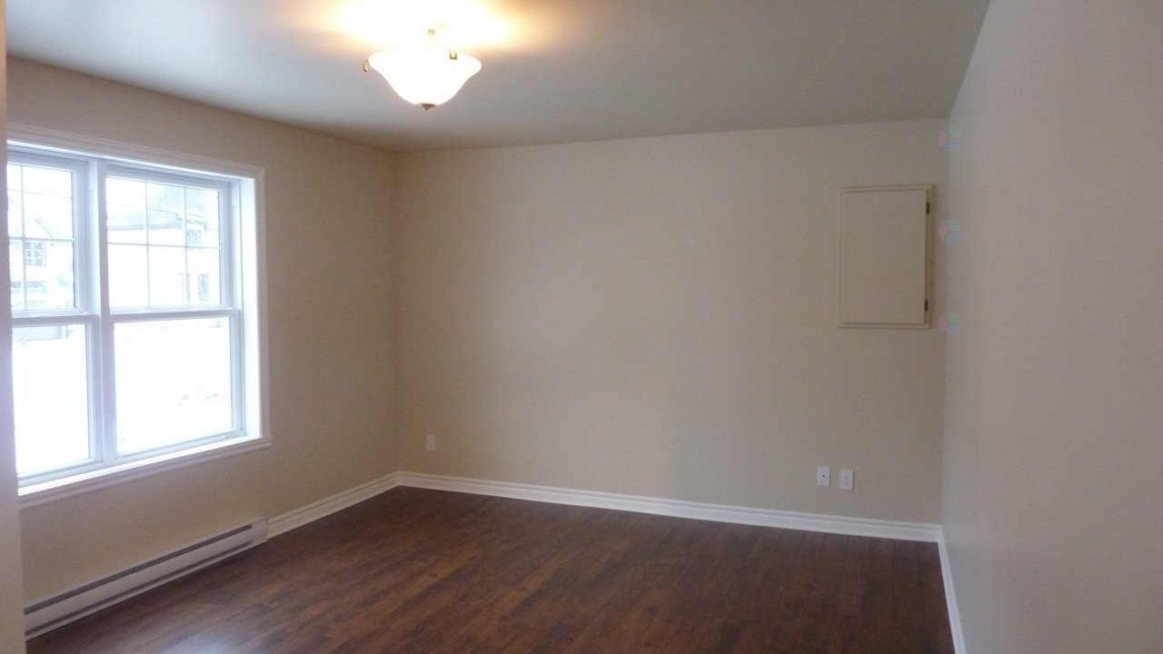 









113


Rue des Bosquets

,
Sainte-Sophie,




QC
J5J0H2

