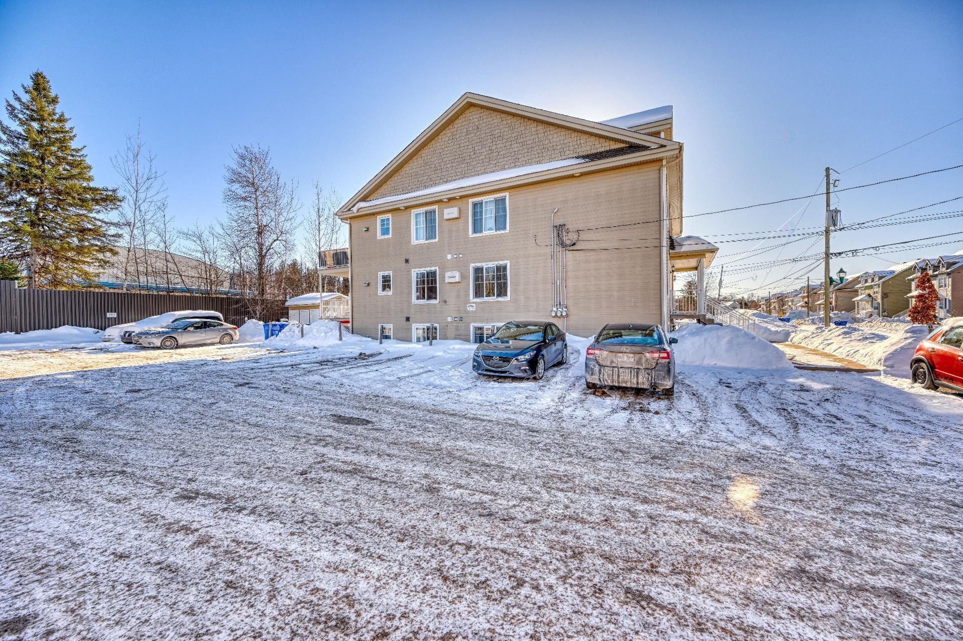 









113


Rue des Bosquets

,
Sainte-Sophie,




QC
J5J0H2

