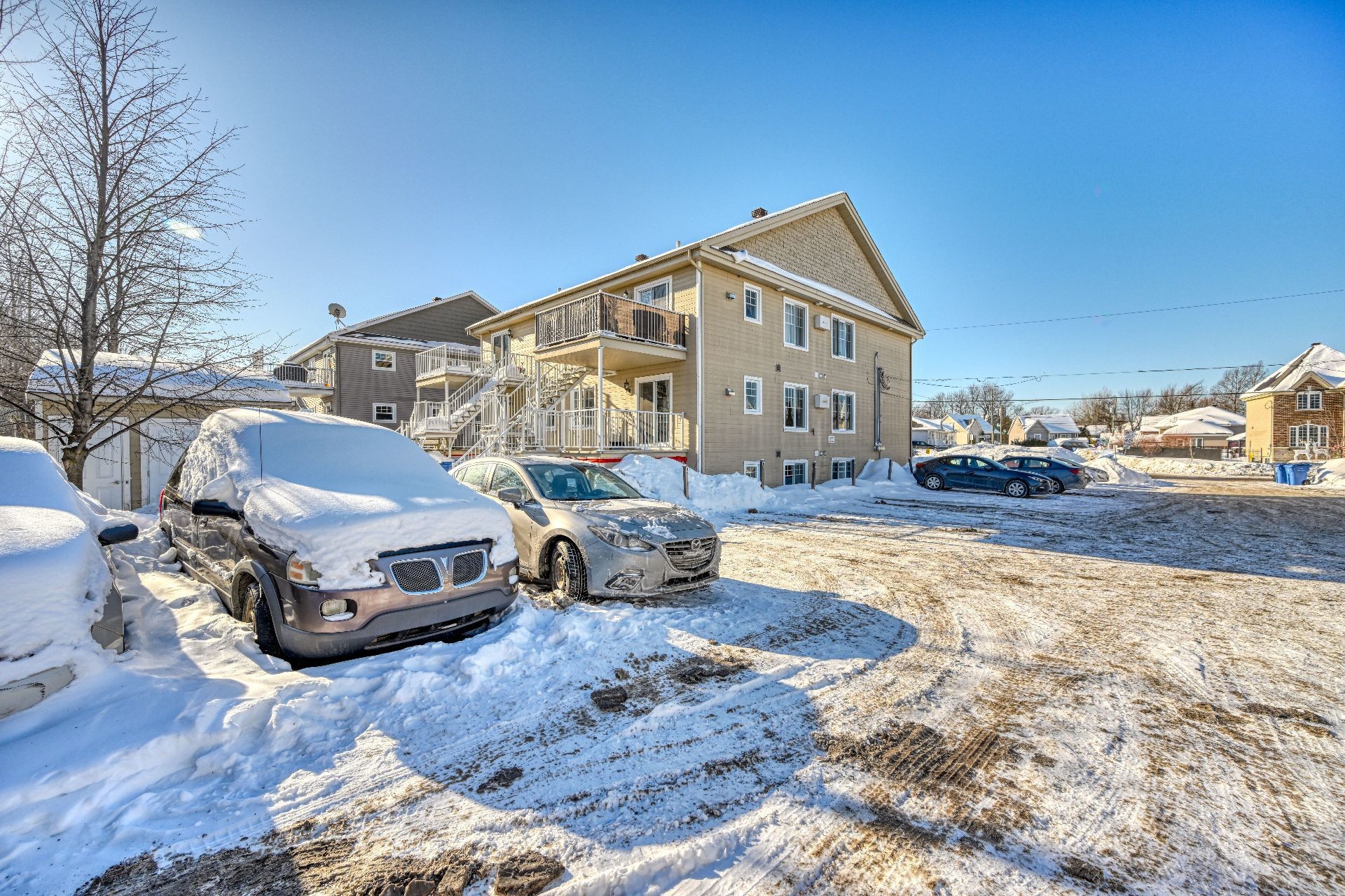 









113


Rue des Bosquets

,
Sainte-Sophie,




QC
J5J0H2

