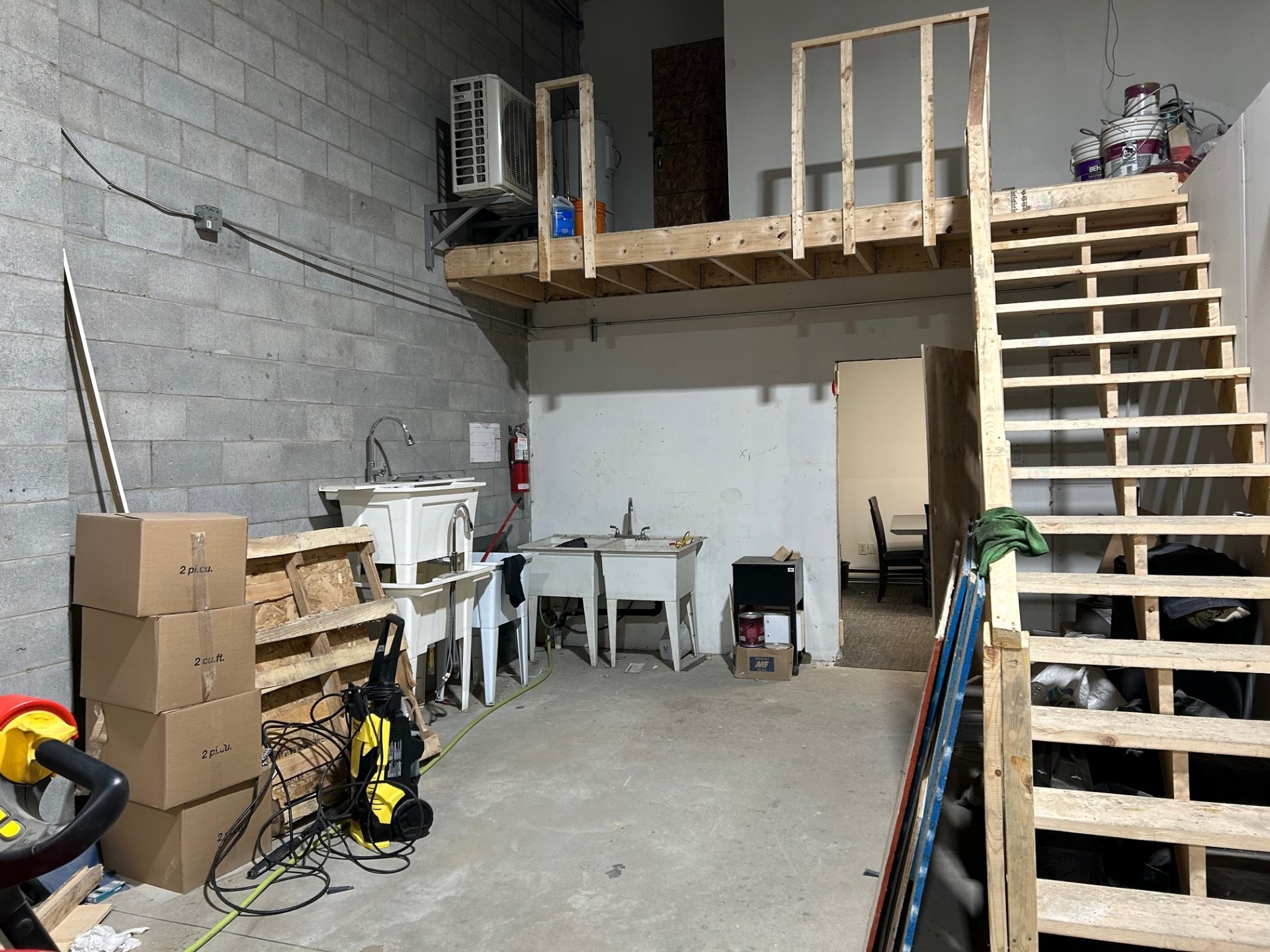 









135


Ch. Du Tremblay

, N,
Boucherville,




QC
J4B7K7


