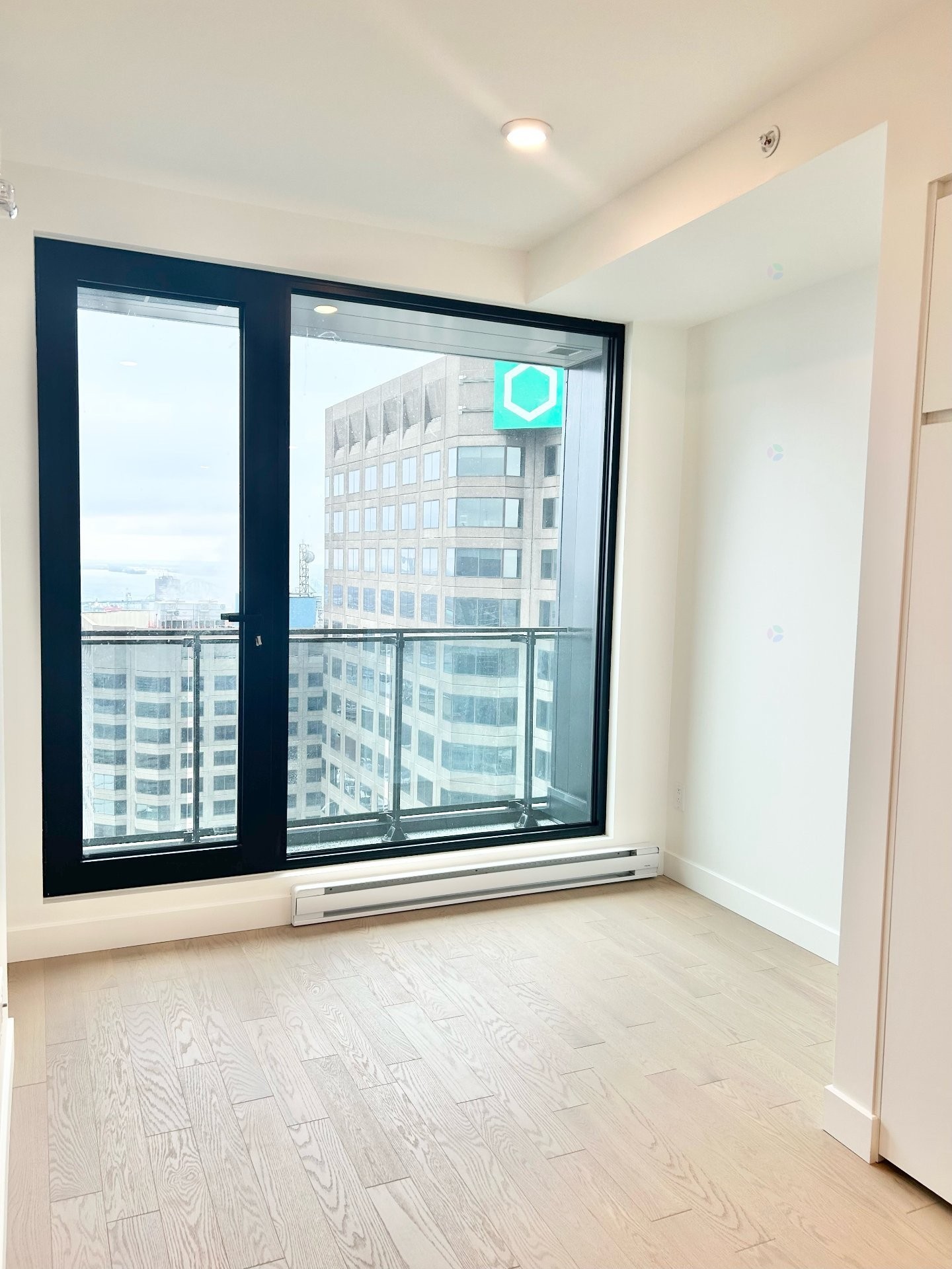 









1210


Rue Jeanne-Mance

, 4314,
Montréal (Ville-Marie),




QC
H2X1M1

