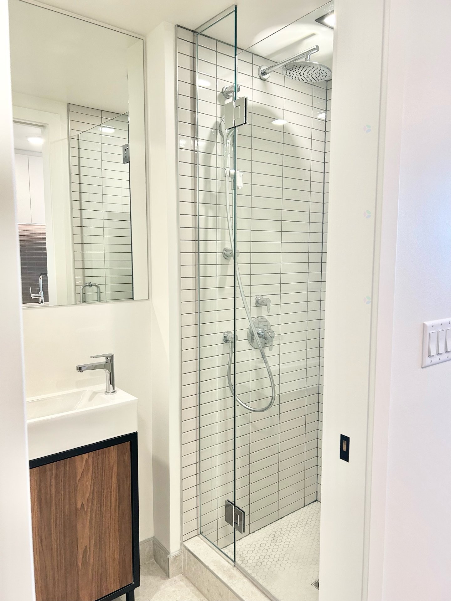 









1210


Rue Jeanne-Mance

, 4314,
Montréal (Ville-Marie),




QC
H2X1M1

