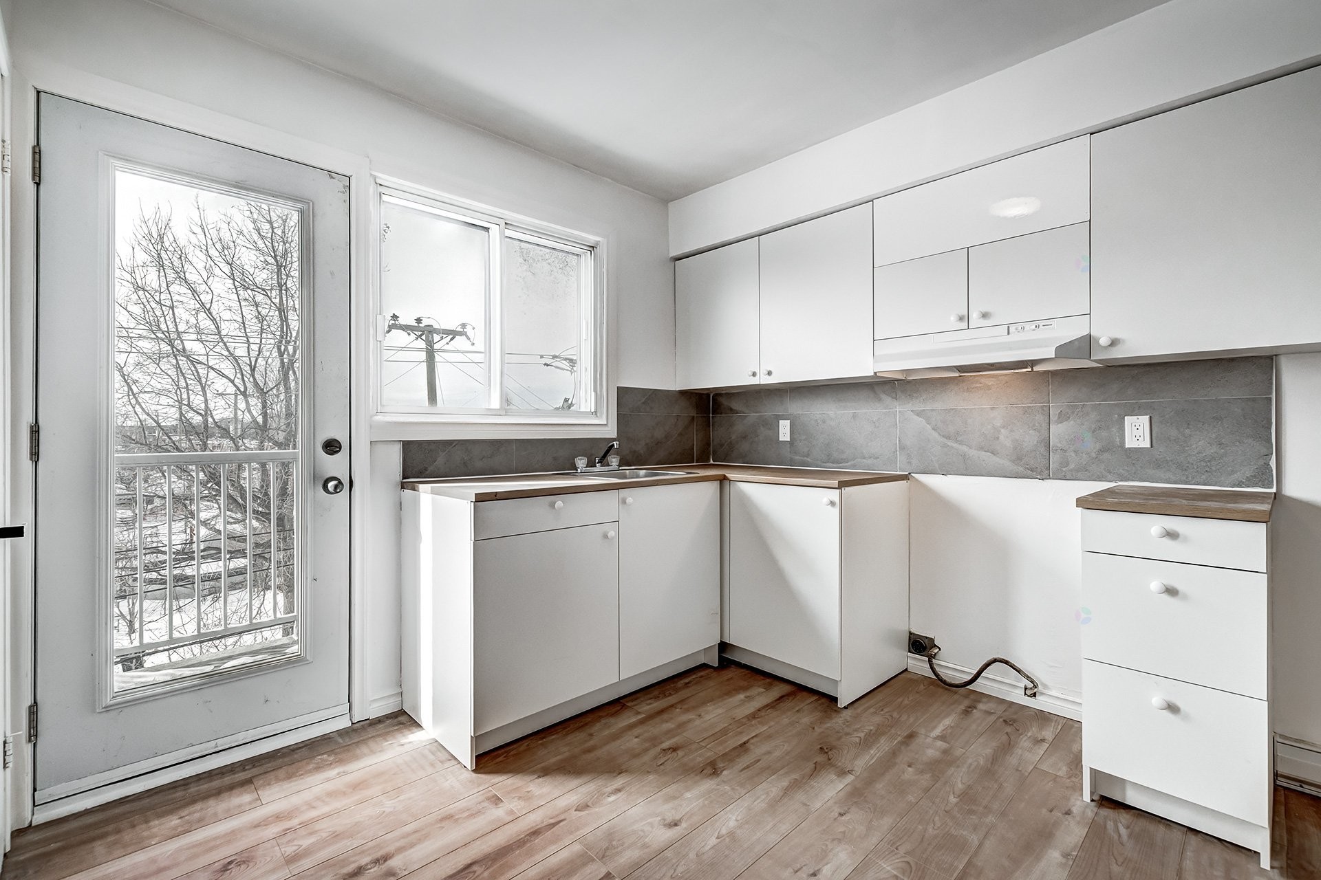 









11600


Boul. Langelier

, 8,
Montréal (Montréal-Nord),




QC
H1G3L8

