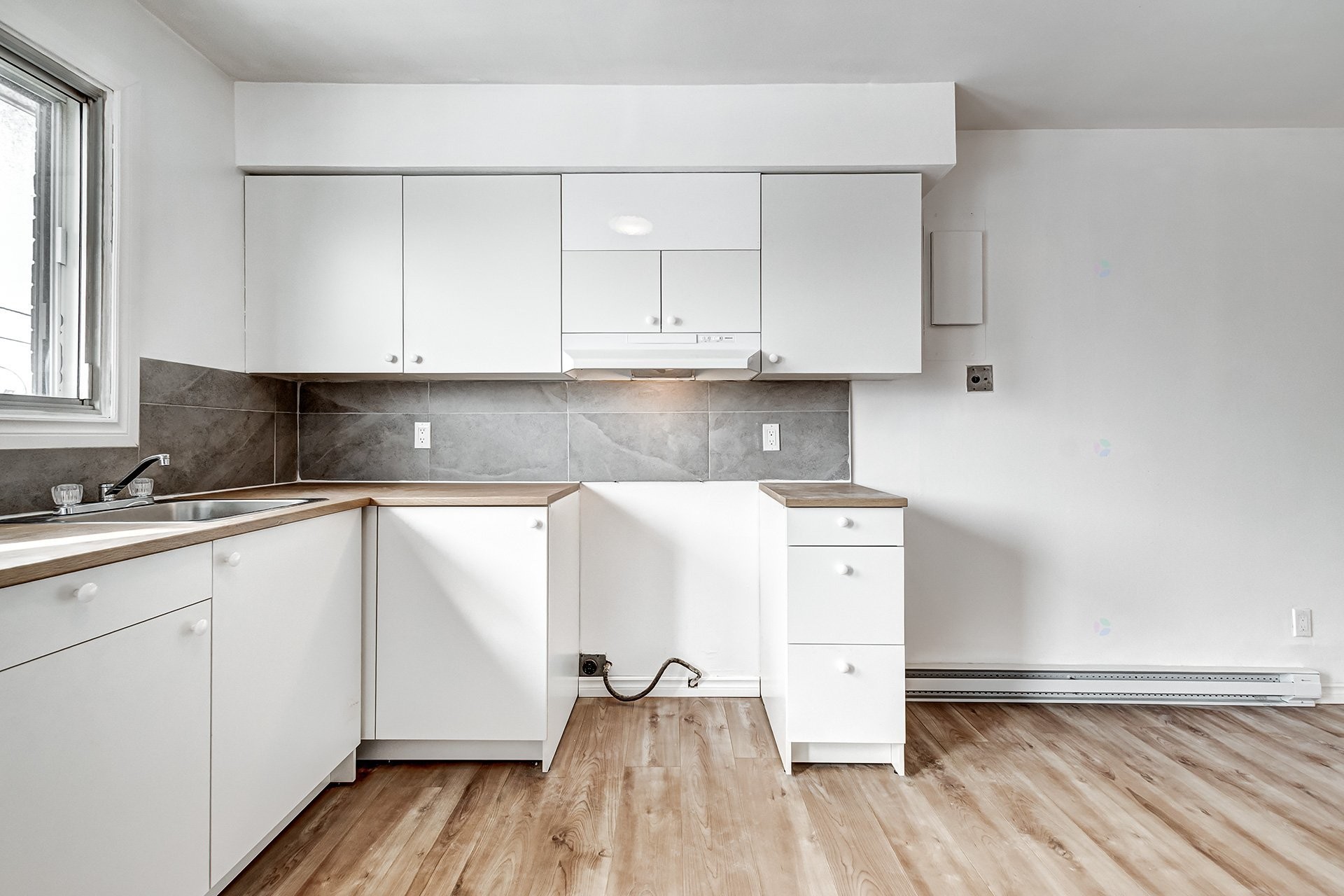 









11600


Boul. Langelier

, 8,
Montréal (Montréal-Nord),




QC
H1G3L8

