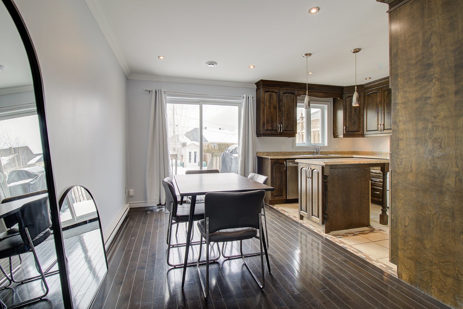 









1624


Rue Monti

,
Sherbrooke (Brompton/Rock Forest/Saint-Élie/Deauville),




QC
J1N0K9

