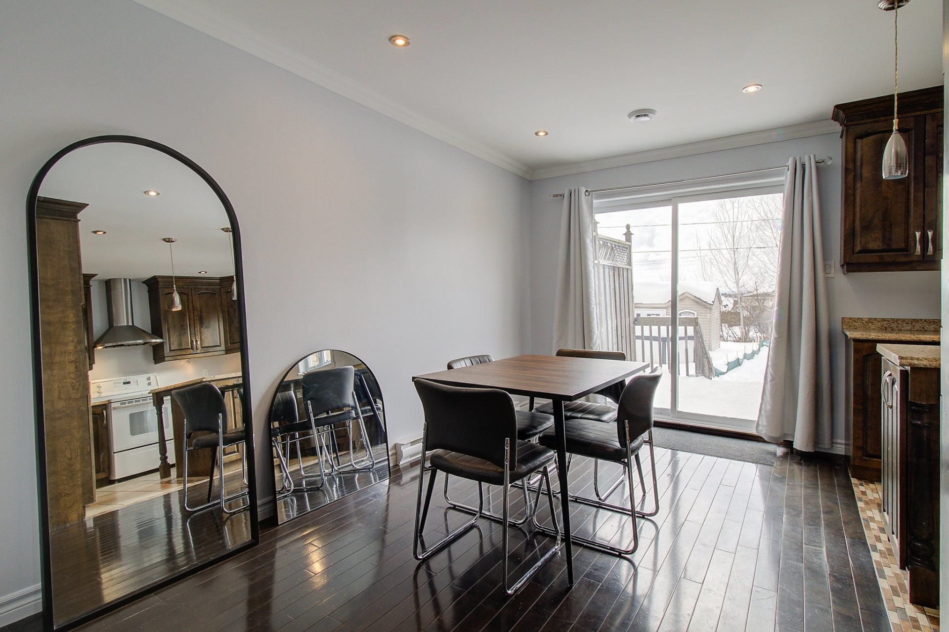 









1624


Rue Monti

,
Sherbrooke (Brompton/Rock Forest/Saint-Élie/Deauville),




QC
J1N0K9

