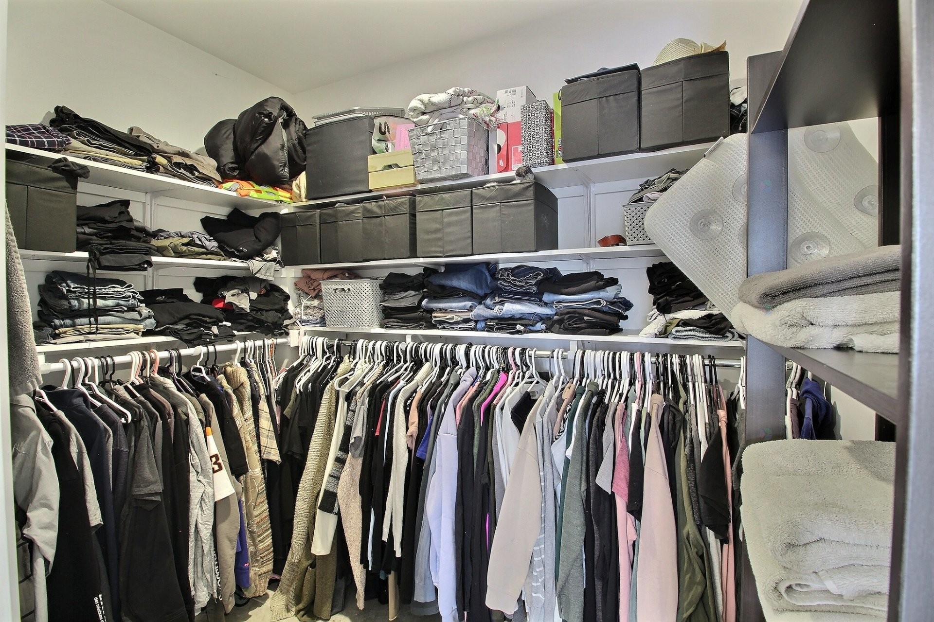 









340


Ch. Hamel

,
Sherbrooke (Brompton/Rock Forest/Saint-Élie/Deauville),




QC
J1R0P7

