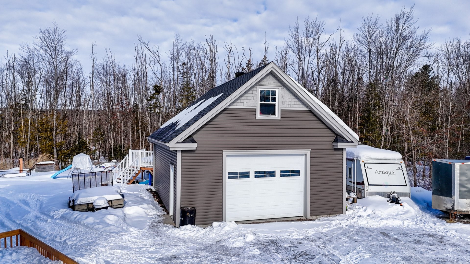 









340


Ch. Hamel

,
Sherbrooke (Brompton/Rock Forest/Saint-Élie/Deauville),




QC
J1R0P7

