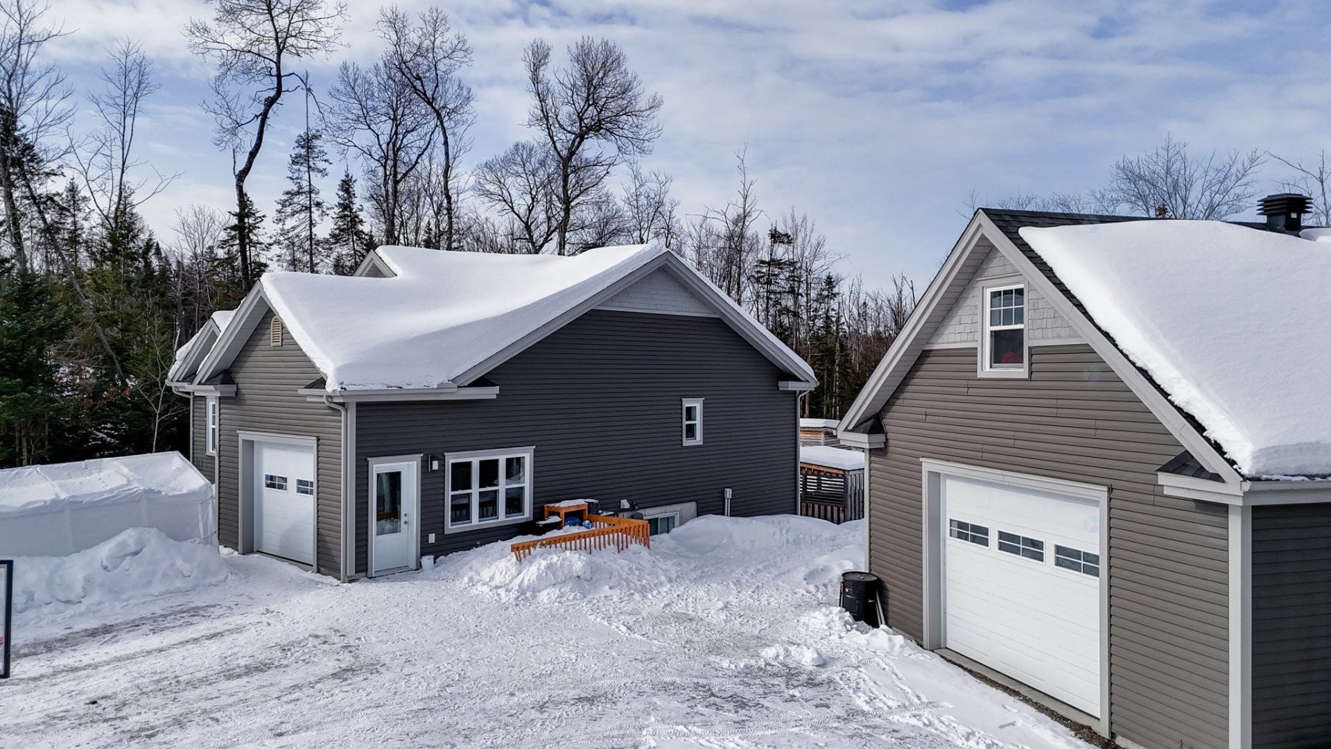 









340


Ch. Hamel

,
Sherbrooke (Brompton/Rock Forest/Saint-Élie/Deauville),




QC
J1R0P7

