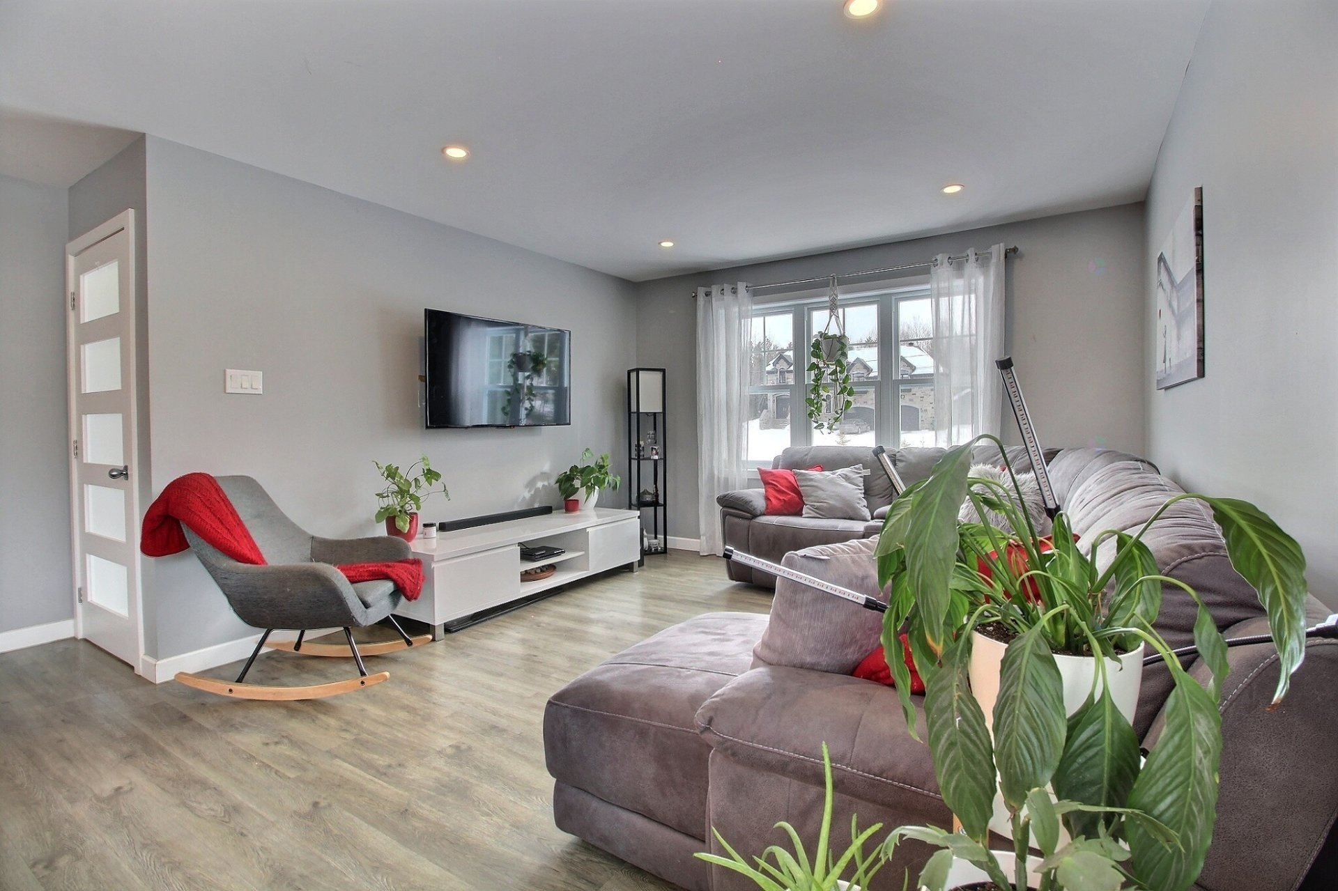 









340


Ch. Hamel

,
Sherbrooke (Brompton/Rock Forest/Saint-Élie/Deauville),




QC
J1R0P7

