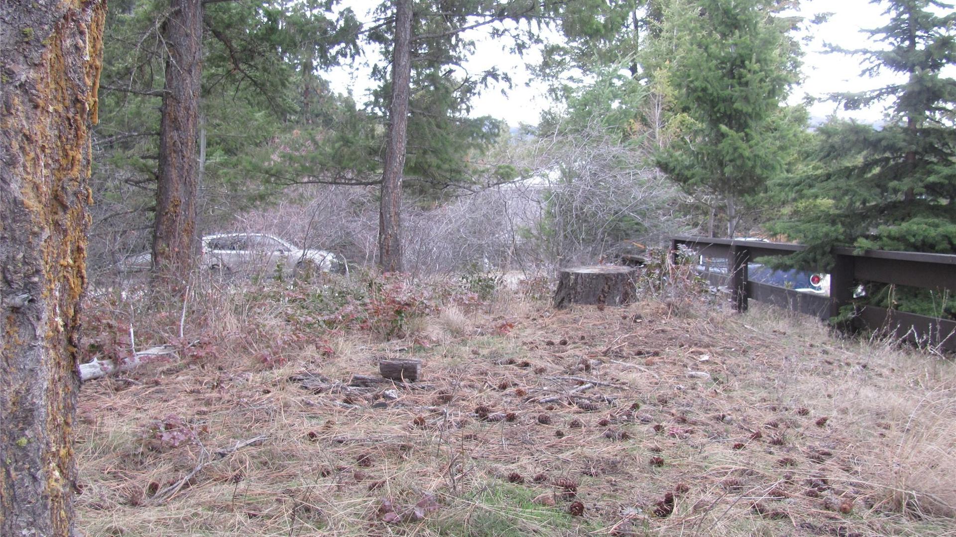 












Crown

Crescent,
Vernon,







BC
V1B 4A2

