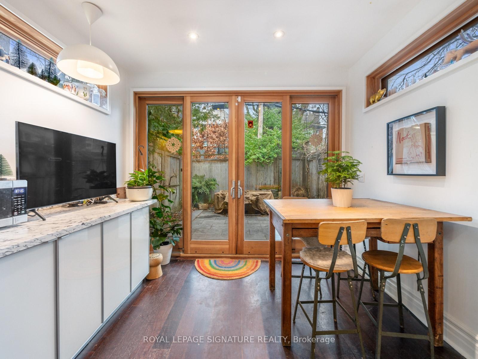 









14


Tranby

Avenue,
Toronto,




ON
M5R 1N5

