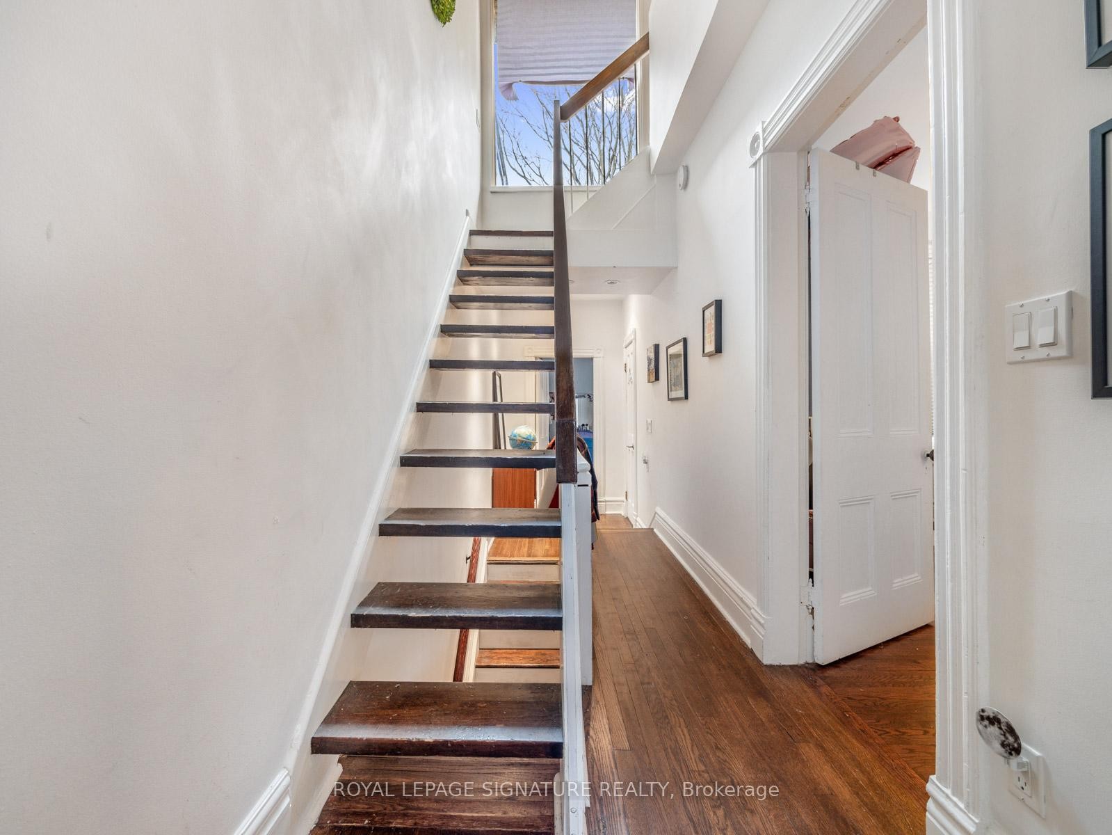 









14


Tranby

Avenue,
Toronto,




ON
M5R 1N5

