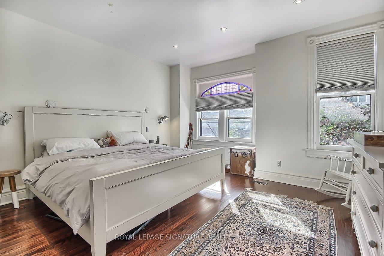 









14


Tranby

Avenue,
Toronto,




ON
M5R 1N5

