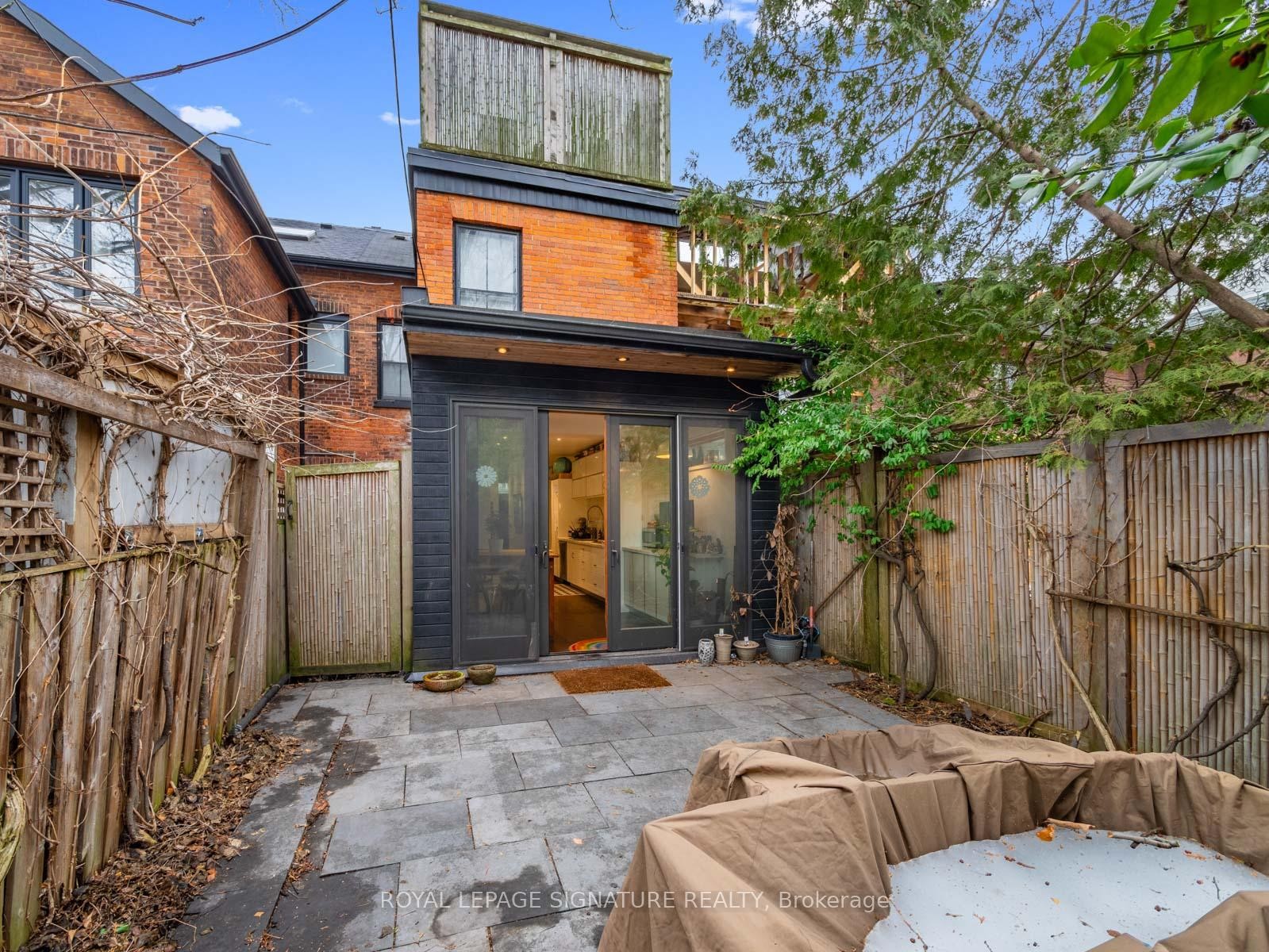 









14


Tranby

Avenue,
Toronto,




ON
M5R 1N5


