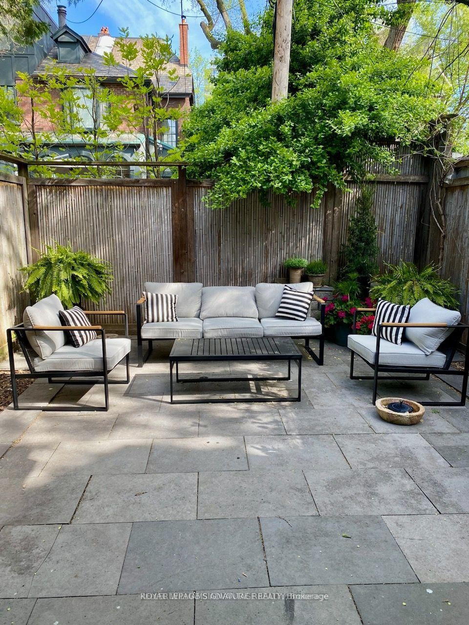 









14


Tranby

Avenue,
Toronto,




ON
M5R 1N5

