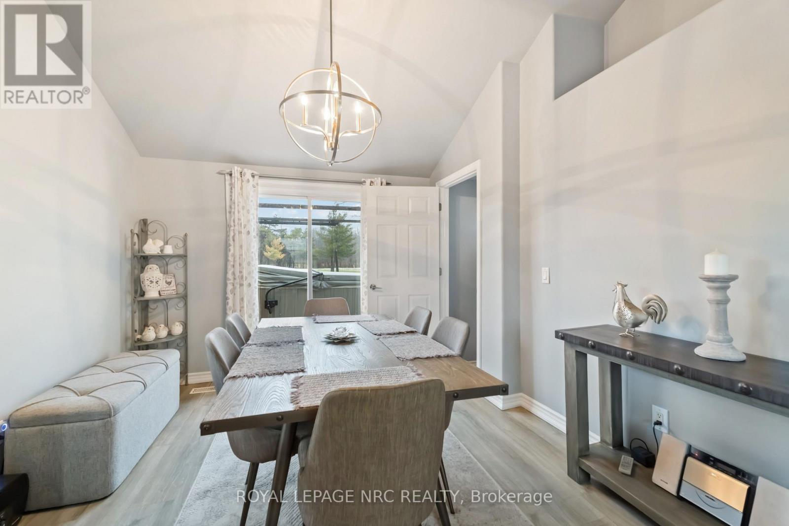 












3406 BOWEN ROAD

,
Fort Erie (Stevensville),




Ontario
L0S1S0

