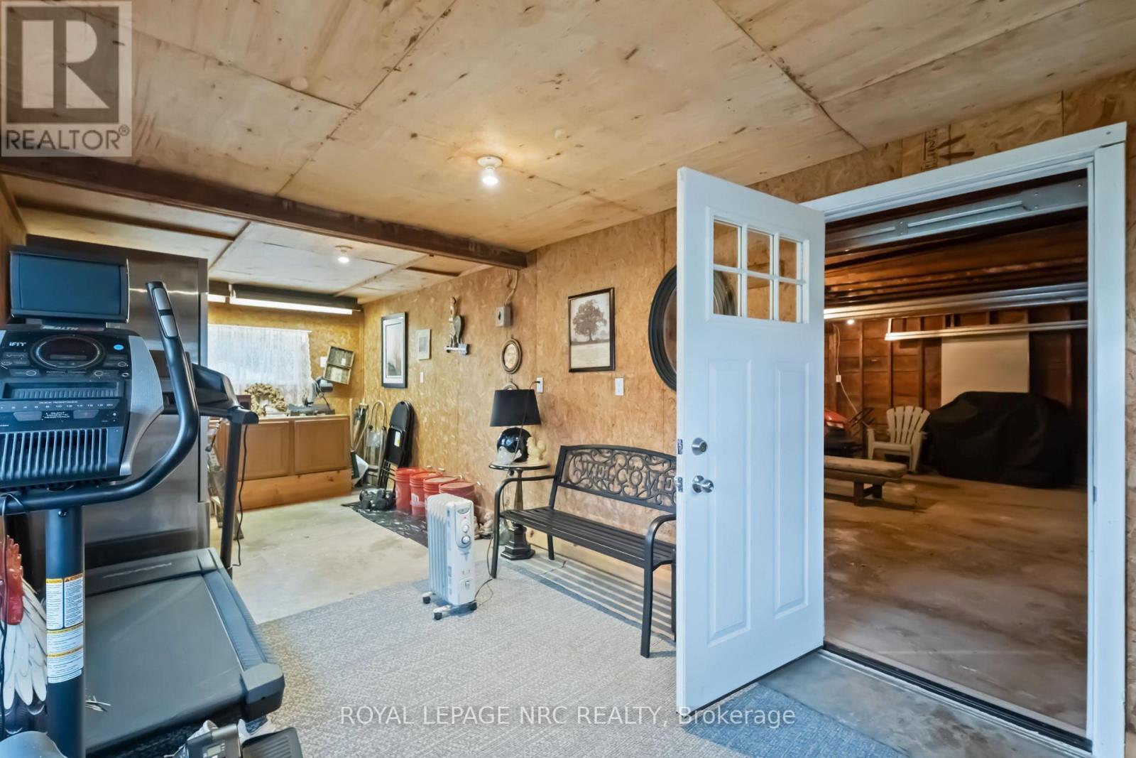 












3406 BOWEN ROAD

,
Fort Erie (Stevensville),




Ontario
L0S1S0

